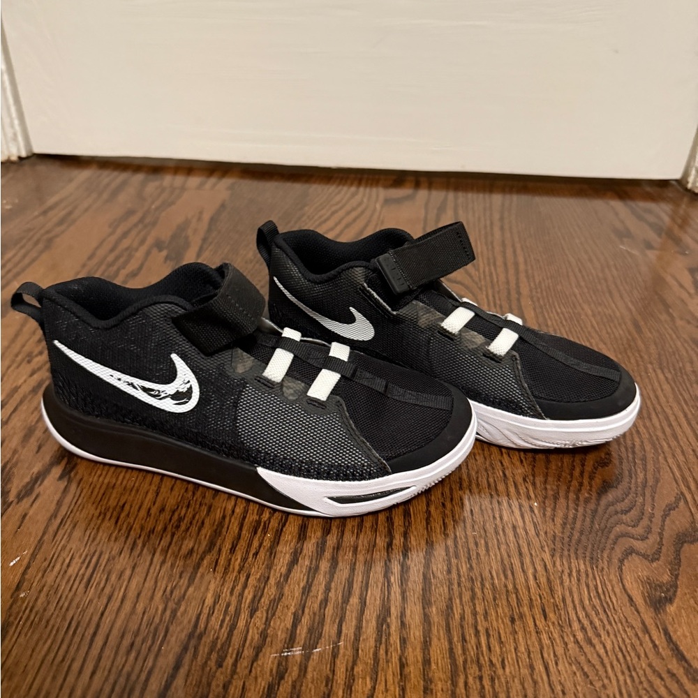 Nike Kyrie Flytrap 6 Black White